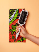 Charger l&#39;image dans la galerie, Brosse définissante - cheveux bouclés
